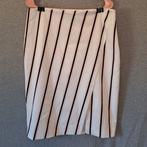 White House Black Market Size 10 White Pencil Skirt Black and Pink Striped